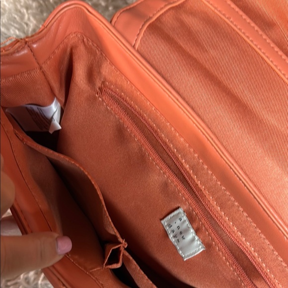 Orange Quilted Chain Shoulder Bag - Picture 11 of 12